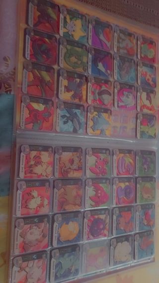 Álbum Pokémon Staks - 222 imanes