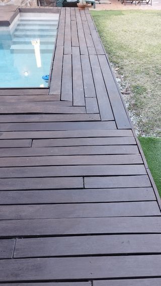 Tarima exterior madera tropical 42m2