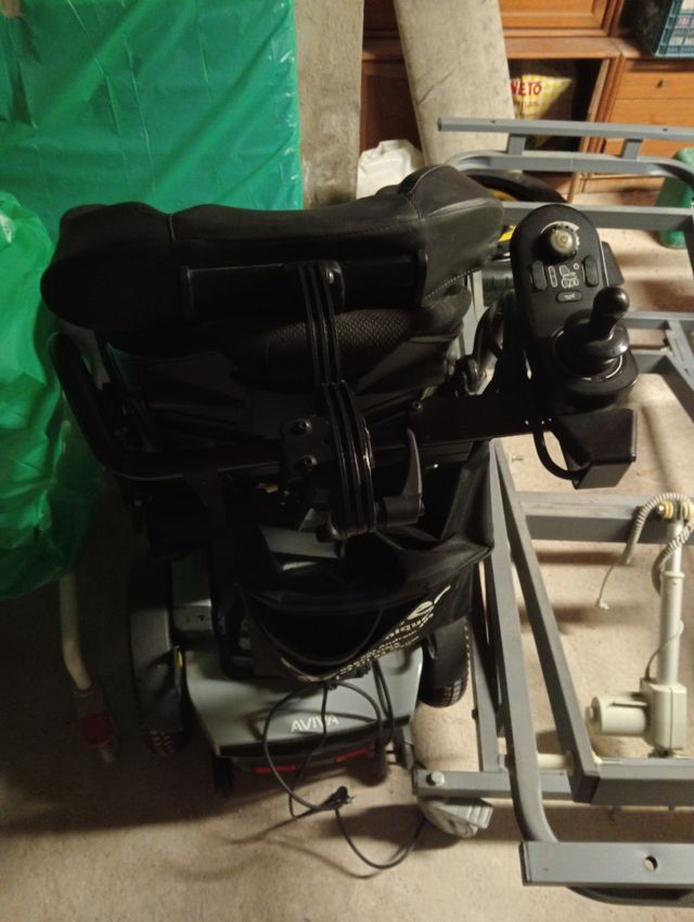 Silla ruedas eléctrica AVIVA RX40