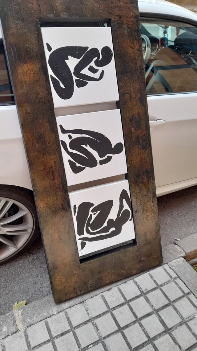 Cuadro tríptico - figuras estilizadas