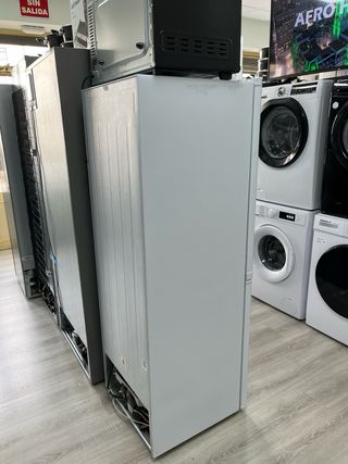 Nevera Infiniton AA 165/55
