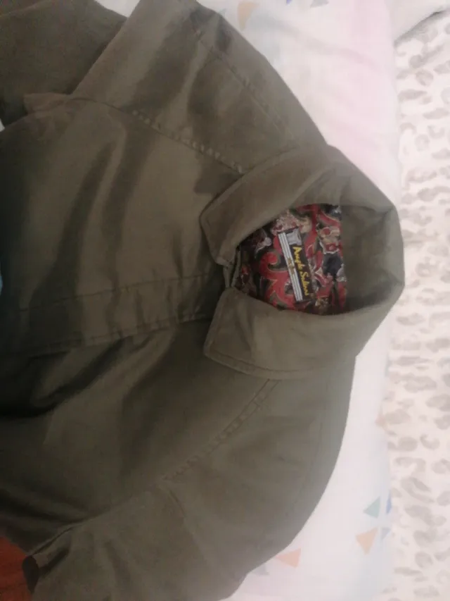 Gabardina verde oliva hombre, talla 46