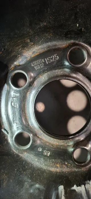 Ruedas Repuesto 80km/h Roja y negra. Quedan 2