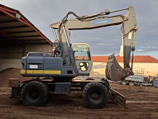 EXCAVADORA RUEDAS FIAT-HITACHI 395 BT.  – Año 1.99