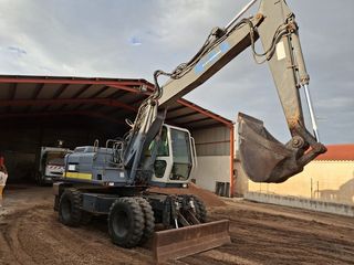 EXCAVADORA RUEDAS FIAT-HITACHI 395 BT.  – Año 1.99