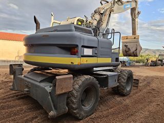 EXCAVADORA RUEDAS FIAT-HITACHI 395 BT.  – Año 1.99