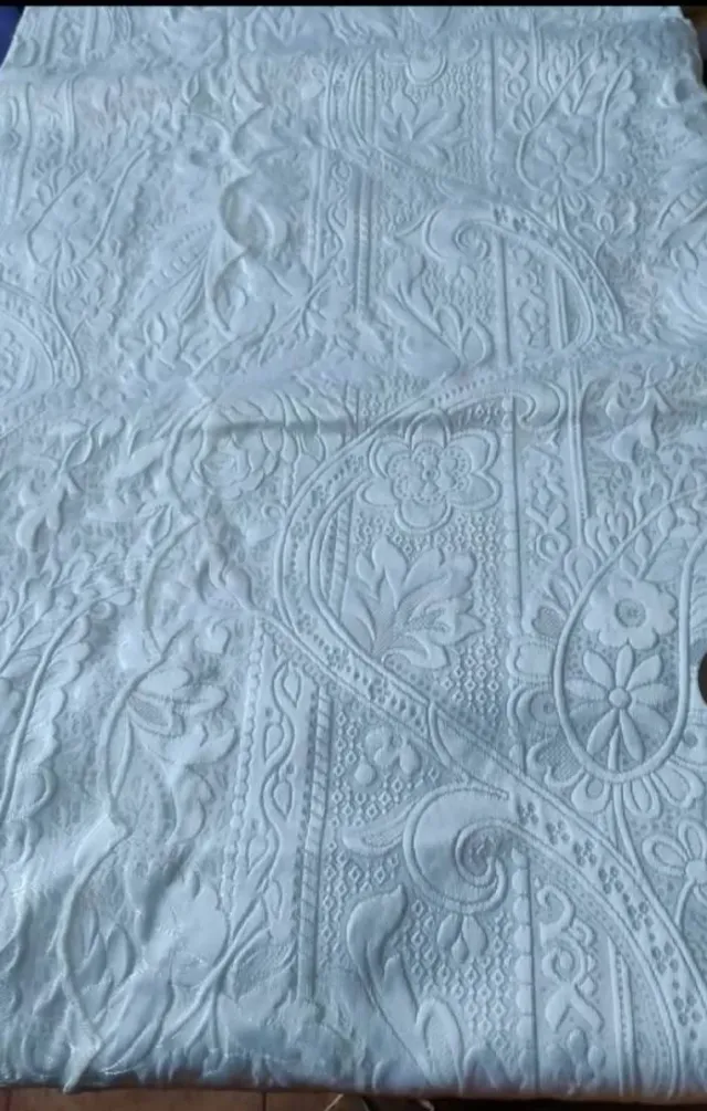 Copriletto matrimoniale bianco