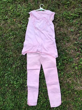 Abito ragazza: maglietta, pantaloni, felpa, maglia