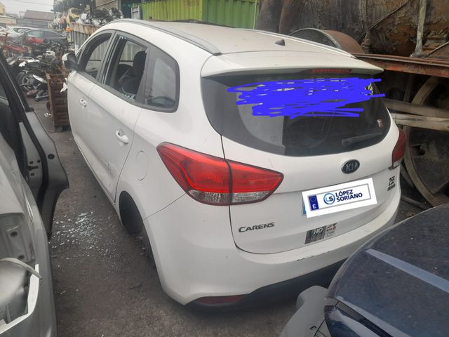 Kia Carens 2015 - Recambios