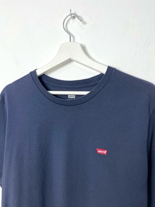 Camiseta Levi's Lisa Azul Marino Y2K Retro