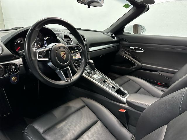 Porsche 718 Boxster S PDK, 23000km, libro
