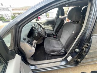 Mitsubishi Grandis 2007