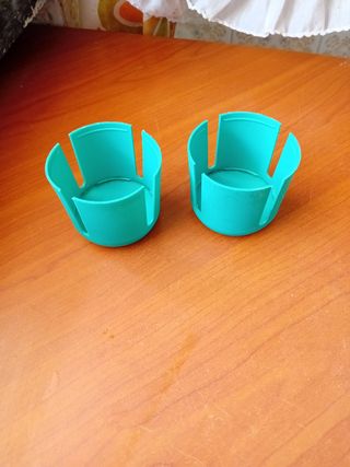2 portabicchieri in plastica turchese