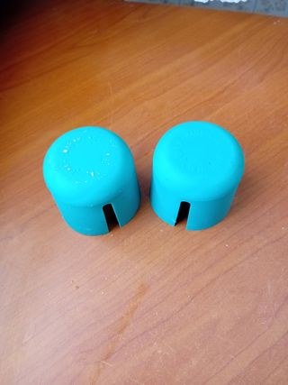 2 portabicchieri in plastica turchese