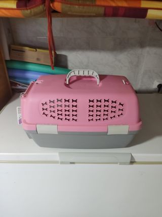 Transportín pequeño rosa y gris