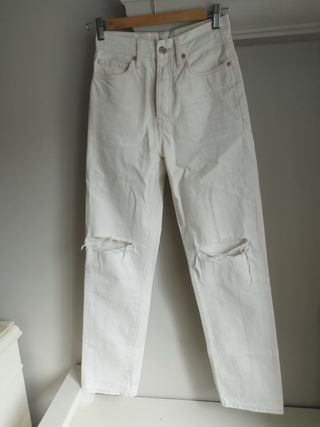 Pantalones vaqueros rectos beige