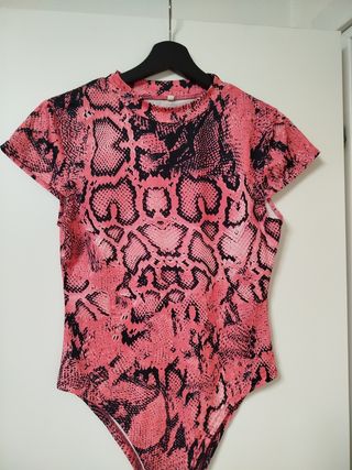 Body rosa stampa serpente