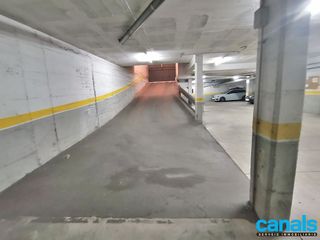Garaje en venta en Centre - Cordelles en Cerdanyola del Vallès