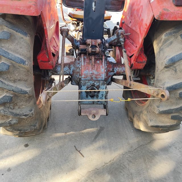 Massey Ferguson 147: piezas