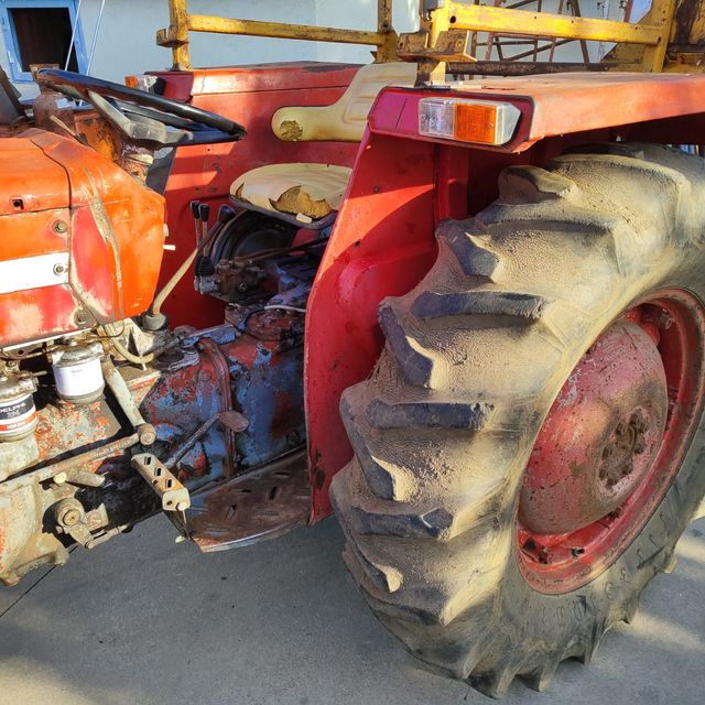 Massey Ferguson 147: piezas