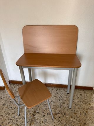 Mesa plegable + silla cocina. Metal y madera
