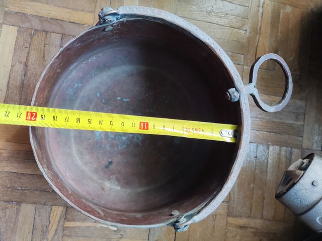 Caldero cobre antiguo con asa hierro forjado