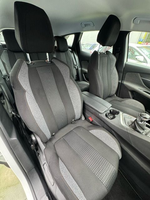 Peugeot 3008 2021