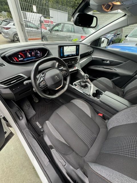 Peugeot 3008 2021