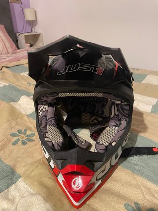 Casco Just1 motocross