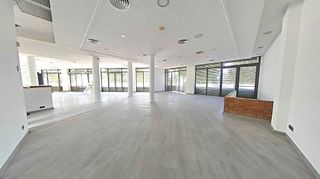 Local comercial en venta en Zona Industrial en Prat de Llobregat, El