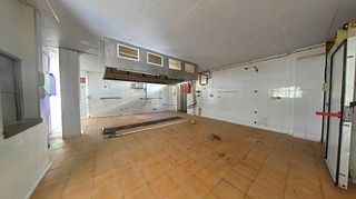 Local comercial en venta en Zona Industrial en Prat de Llobregat, El