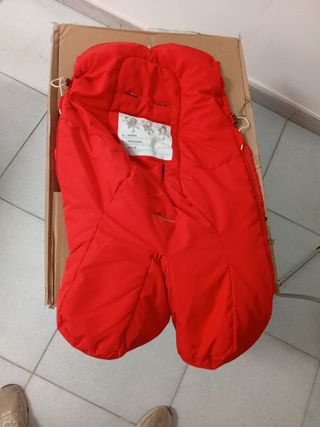 Saco invierno bebé rojo
