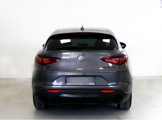 Alfa Romeo Stelvio 2019