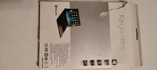 Funda con teclado, para iPad 10" con Bluetooth