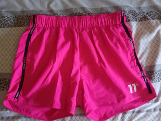 Shorts Eleven Degrees rosa