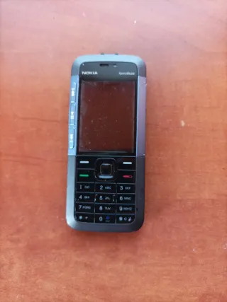 3 telefoni Nokia - Buone condizioni.