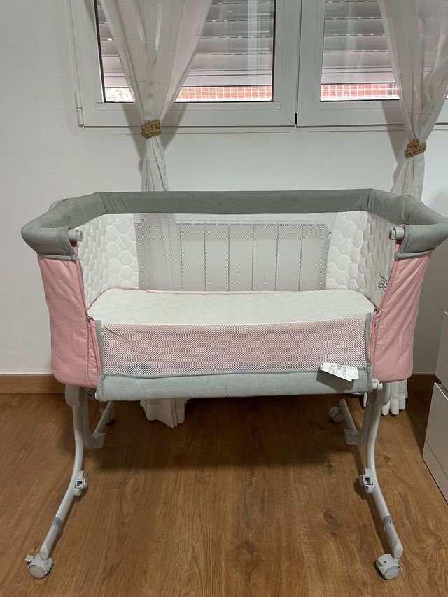 Minicuna colecho rosa bebé