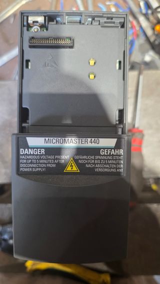 Variedad de contactores eléctricos