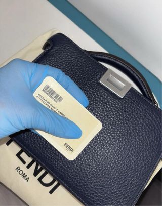 Borsa Fendi peekaboo ISeeU xcross pelle. 