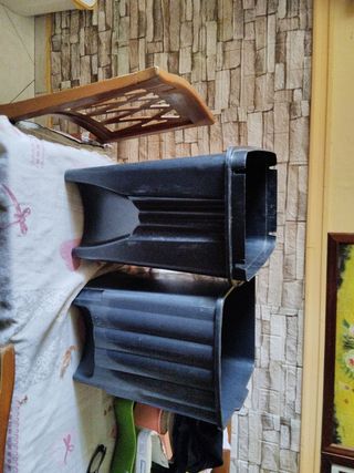 2 Contenitori plastica neri