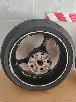 Llantas+Neumáticos Suzuki