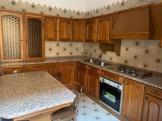 Cucina completa in noce