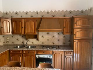 Cucina completa in noce
