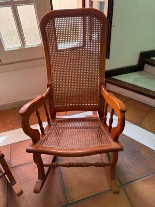 2 Mecedoras Madera mimbre