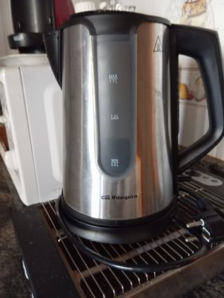 Hervidor Orbegozo 1.7L acero inoxidable