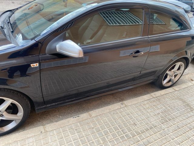 Opel Astra gtc 2007