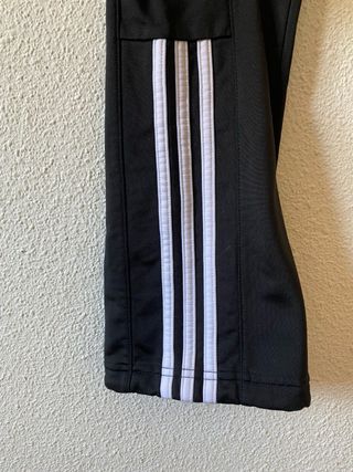 Pantalón chándal Adidas negro