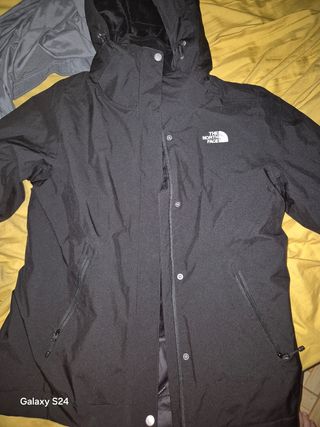 Chaqueta North Face negra