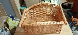 Cesta mimbre marrón