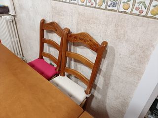 Mesa pino extensible + 5 sillas